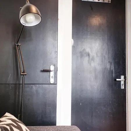 N0. One Nocleg ze śniadaniem Amsterdam